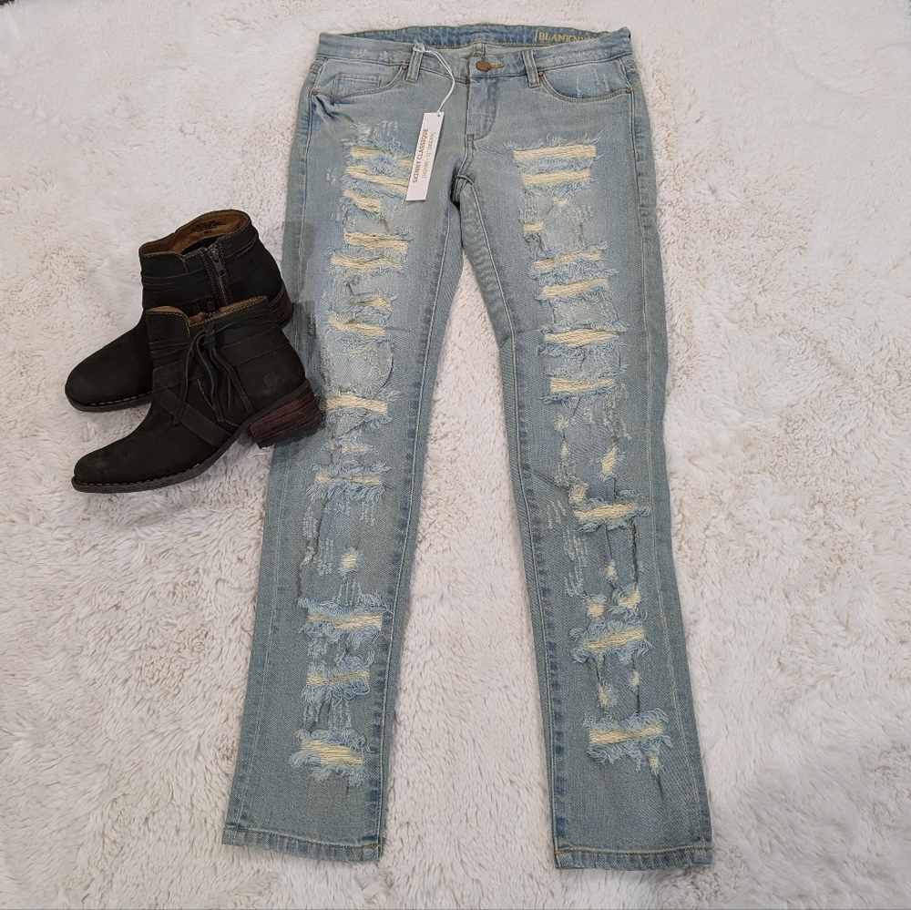 NWT Blank NYC Skinny Classique Destroyed Jeans